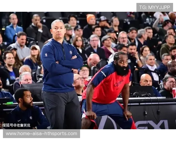 快船或将被点名出售引发中场断层,球队未来走向成焦点 快船或将被点名出售引发中场断层,球队未来走向成焦点