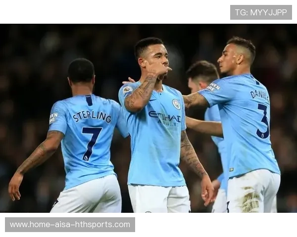 利物浦边路连线反复冲击对手底线，终见成效